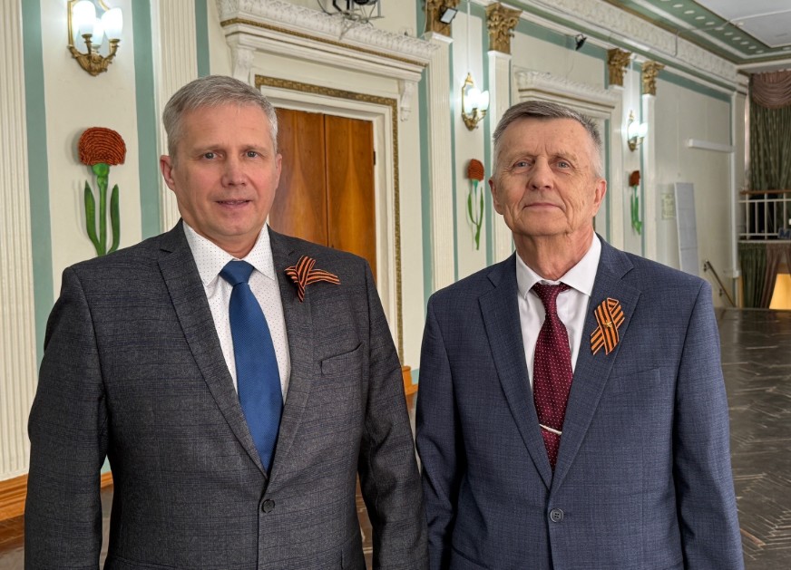 Михаил Кузвесов (слева) и Анатолий Белкин